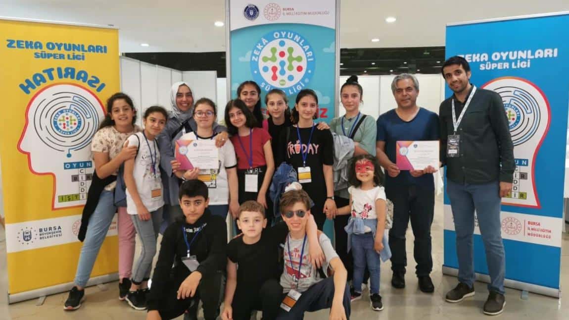 Bursa'nın Şampiyon Zeki Öğrencileri 